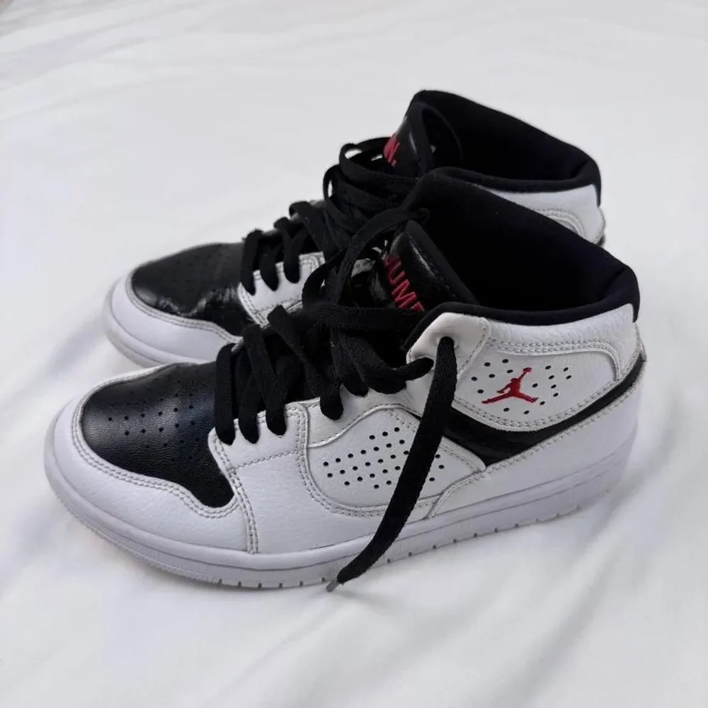 Nike Air Jordan Access Youth Sneakers sz 5.5 Y